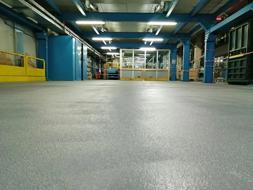 resinfloorgroup_lavoro_resina_pavimentazioni_industriali_0014